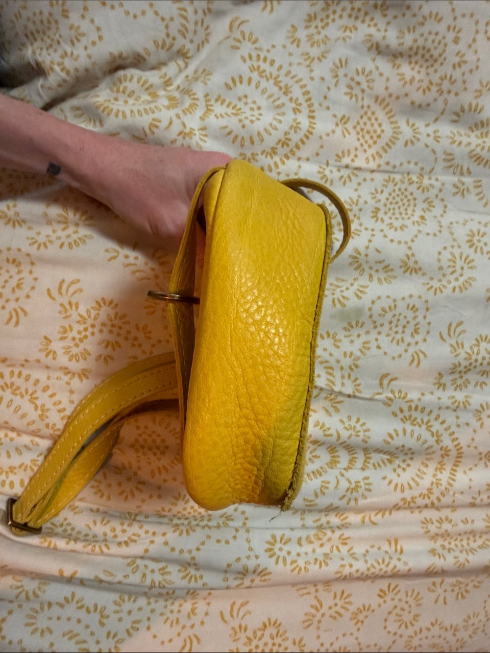 Portland Leather Goods Yellow Sydney Sling Bag - Picture 7 of 7